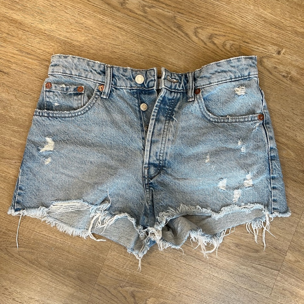 Zara Light Wash Denim Shorts